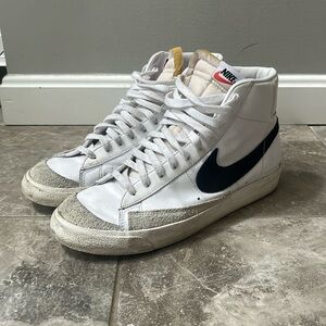 Nike Blazer Size 11 White